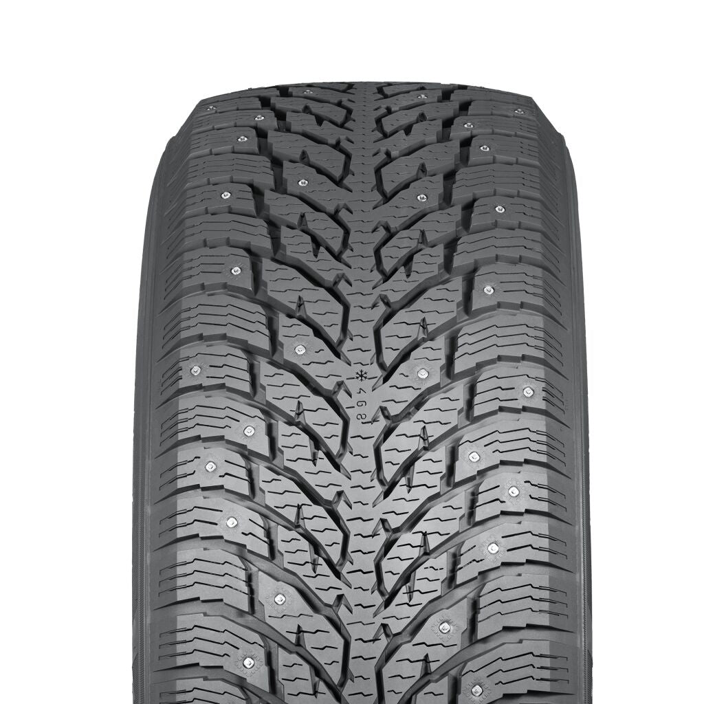 Nokian Hakkapeliitta C4 Studded – LT215/65R16 109/107R LRD — bande de roulement