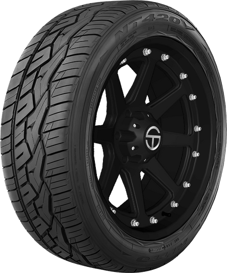 Nitto XL Nt420V – 305/40R22 114H 2 — bande de roulement