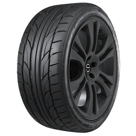 Nitto XL Nt555 G2 – 235/45R17 97W 2 — bande de roulement