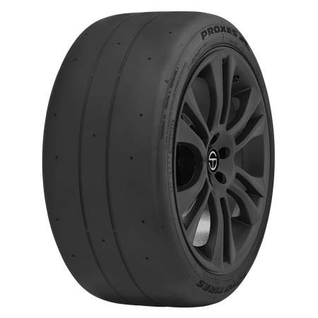 Toyo Proxes R – 235/40R17 90Y — bande de roulement