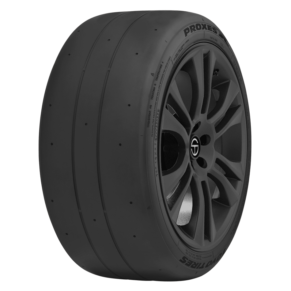 Toyo Proxes R – 235/40R17 90Y — bande de roulement