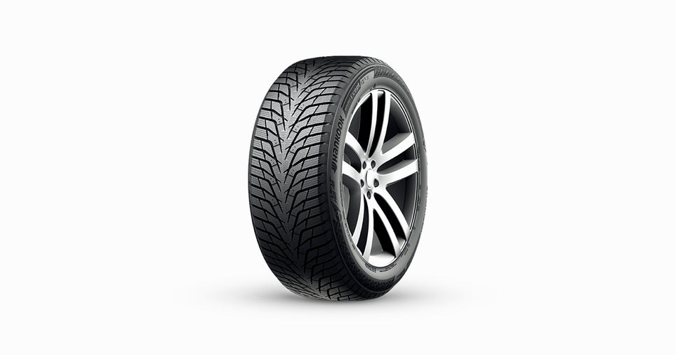 Hankook Winter I*Cept Iz3 X – 235/65R16 103T — bande de roulement